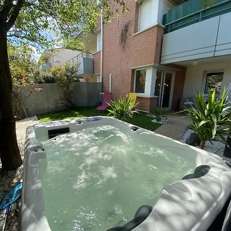 Apartament One-bedroom With Jacuzzi