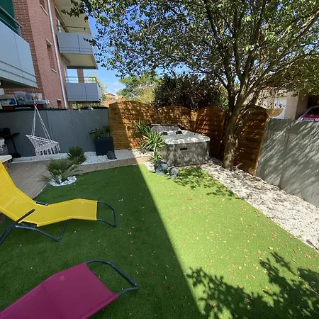 One-bedroom With Jacuzzi Apartament Blagnac